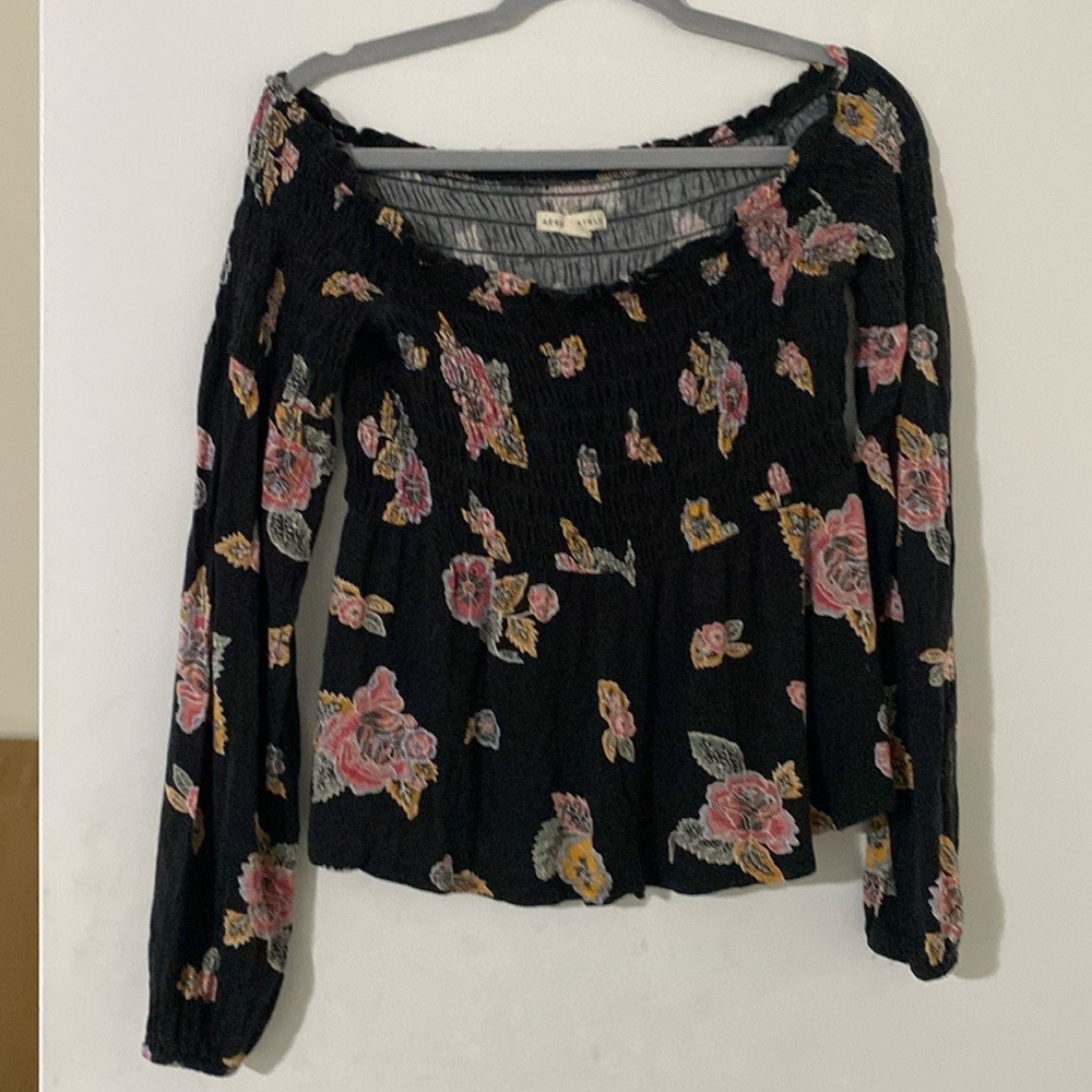 Off the shoulder long sleeve tee